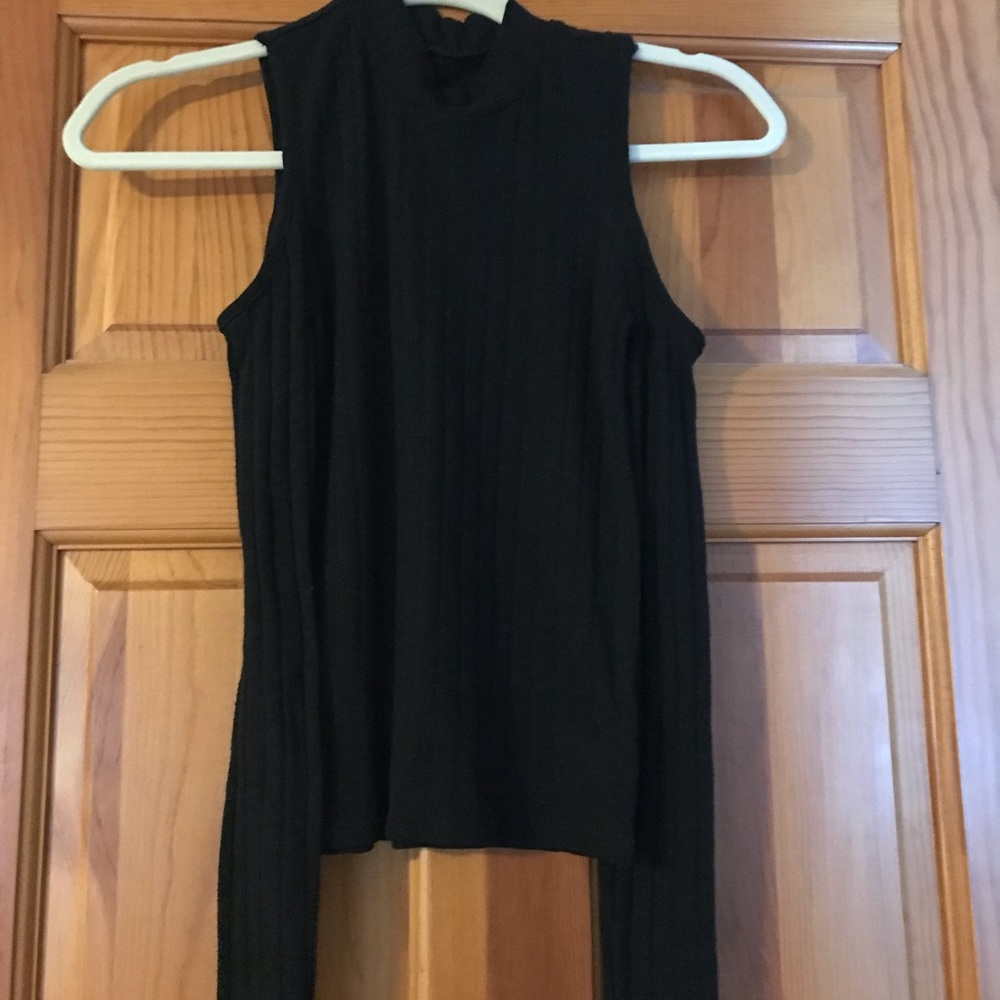 AEO cold shoulder EUC